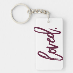Geliebt. Burgundy Modern Trendy Script Typografie Schlüsselanhänger