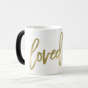 Geliebt. Moderne Schrift-Typografie Typ Gold Trend Verwandlungstasse