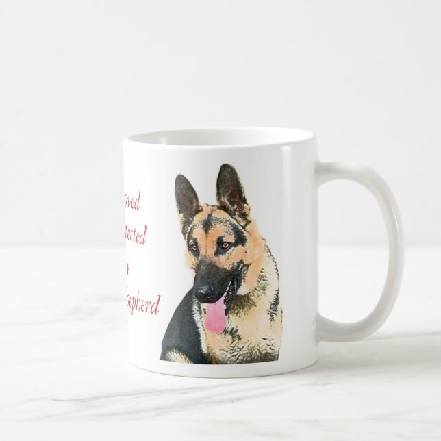 Geliebt u. durch einen Schäferhund geschützt Kaffeetasse (Rechts)