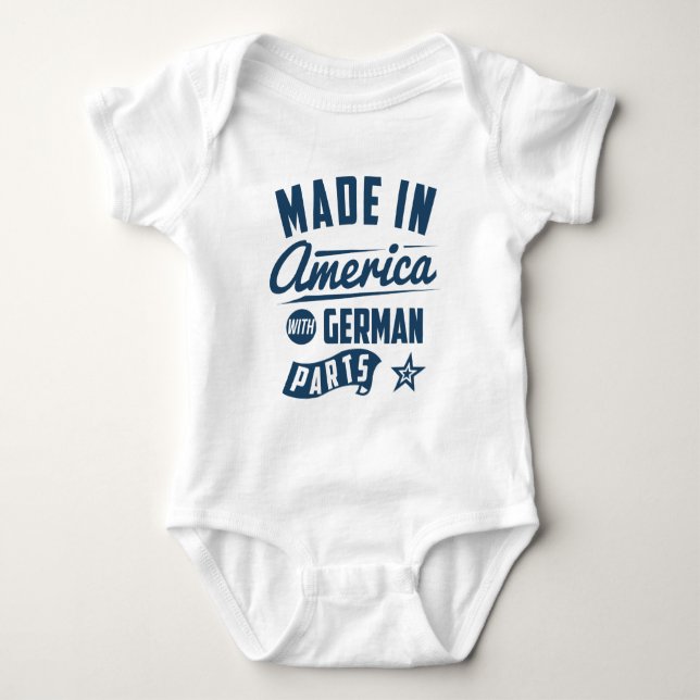 Gemacht in Amerika mit deutschen Teilen Baby Strampler (Vorderseite)