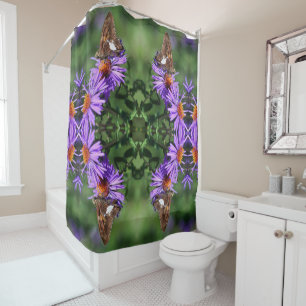 Gemäldete Lady Butterfly auf Aster-Blume Abstrakt Duschvorhang