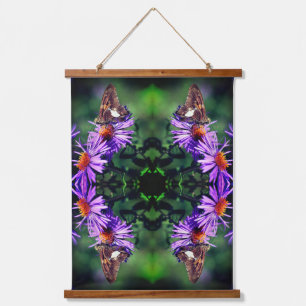 Gemäldete Lady Butterfly auf Aster-Blume Abstrakt Wandteppich Mit Holzrahmen