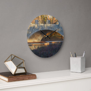 Gemalte Brücke am Sonnenuntergang durch Shirley Große Wanduhr