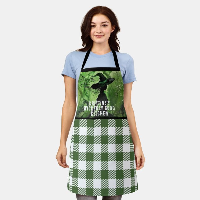 Gemalte Hexe mit grünem Gingham-Karo  Schürze (Getragen)