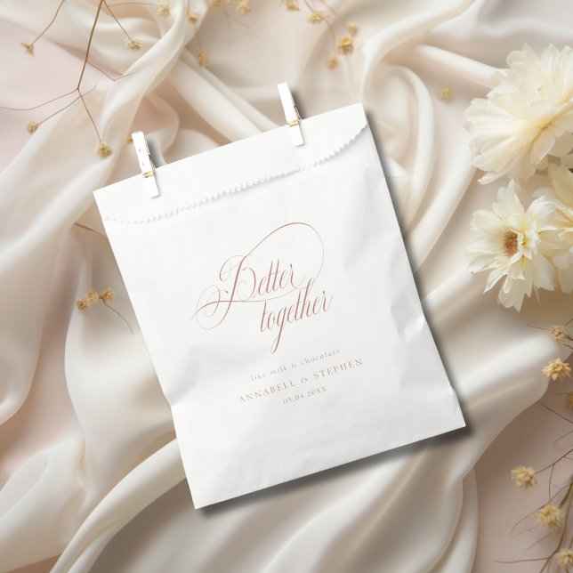 Gemeinsam besser! Modern, kalligrafisch, Hochzeit Geschenktütchen (Better Together-Like Milk & Chocolate! Modern, Calligraphy, Wedding Favor Bag with your Name & Date.)
