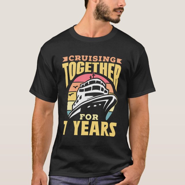 Gemeinsam für 7 Jahre Kreuzfahrt Anni T-Shirt (Vorderseite)