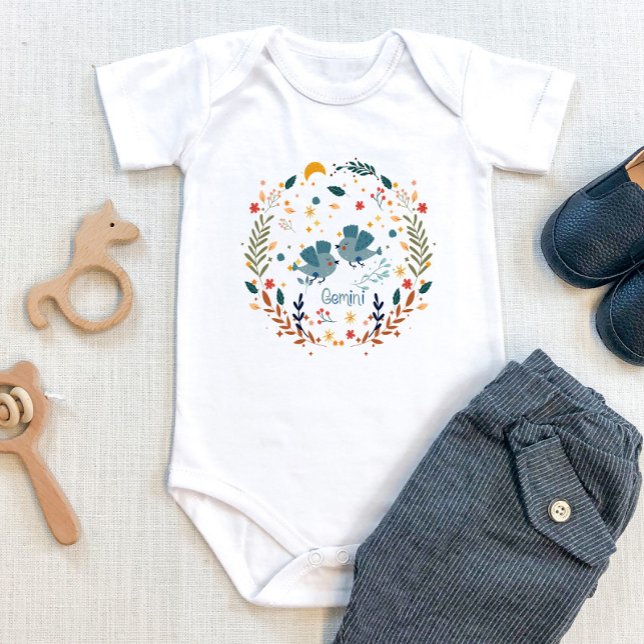 Gemini Baby Closing - Zehntausend Thema Zodiac-Zei Baby Strampler (Von Creator hochgeladen)