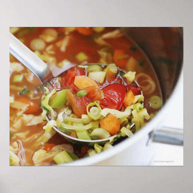Gemüsesuppe in Pfanne Poster (Vorne)