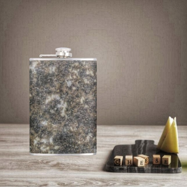 Gemusterter Marmor Flachmann (This Patterned Marble Hip Flask, is texturally designed, to look like an earthenware vessel!)
