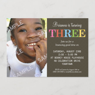 Gemustertes drei Geburtstags-Party Einladung