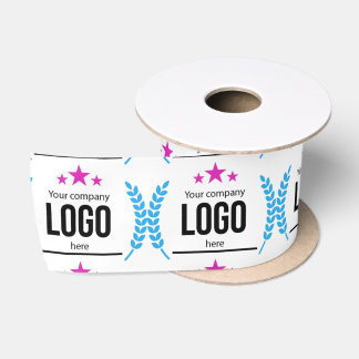  Gemustertes Logo mit weißem Ribbon Satinband