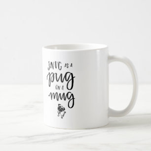 Gemütlich als Mops auf einer Tasse
