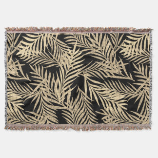 Gemütliche Boho-Tropen-Dekor-Decke. Boho Palmwedel Decke