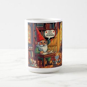 Gemütliches Gnome mit seinem Gnomework Kaffeetasse