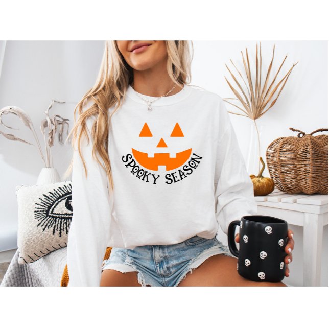 Gemütliches Spooky Season Pumpkin Face Halloween Sweatshirt (Von Creator hochgeladen)