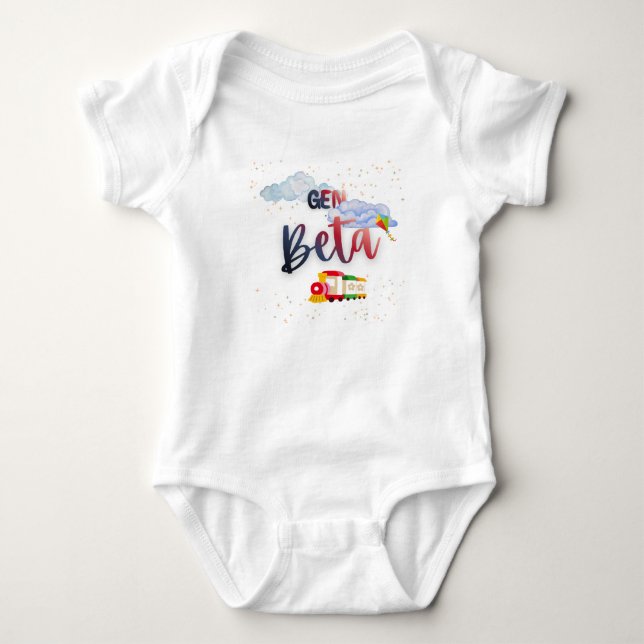 Gen Beta Baby Strampler (Vorderseite)