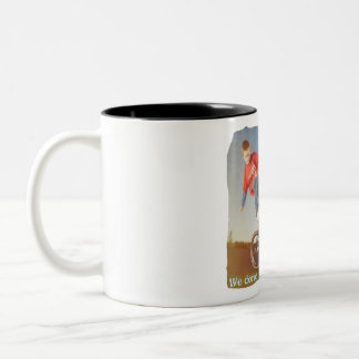 Gen X, wir haben uns erhöht Zweifarbige Tasse