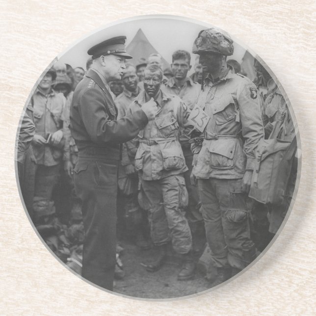 General Dwight D. Eisenhower mit Fallschirmjägern Sandstein Untersetzer (Vorne)