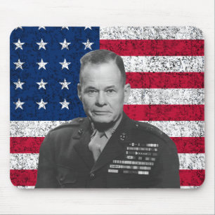 General Puller und die amerikanische Flagge Mousepad