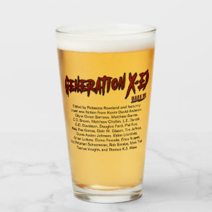 Génération X-ed bière verre avec des noms d'auteur