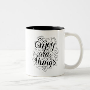Genießen Sie die Kleinigkeiten 1 Zweifarbige Tasse