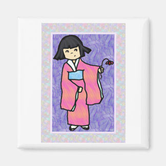 Gentle Kimi in einem Kimono Holding eine Blume Mag Magnet
