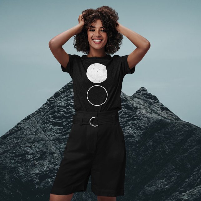 Geo Decorative Circle T-Shirt (Von Creator hochgeladen)