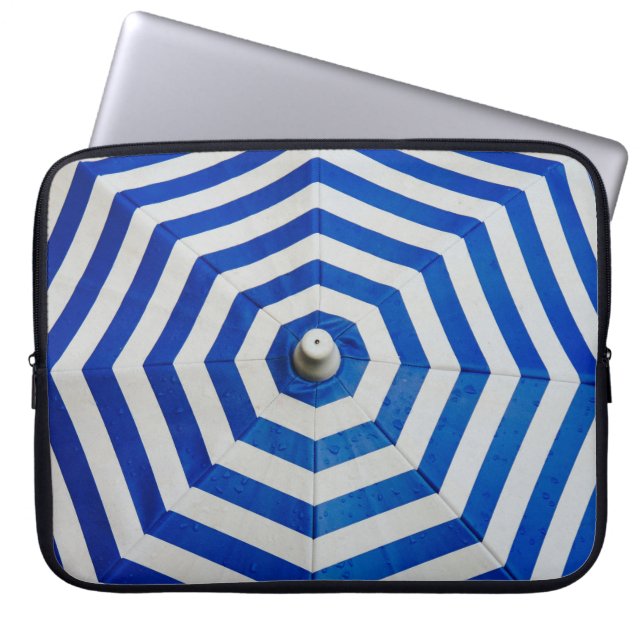 Geöffnet gestreifter Regenschirm Laptopschutzhülle (Vorderseite)