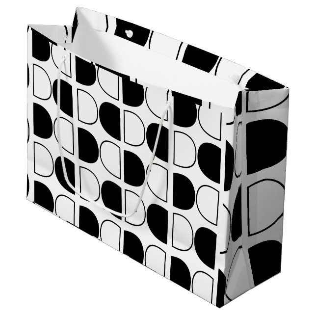 Geometric Black and White Half Circle Große Geschenktüte (Vorderseite Schrägansicht)