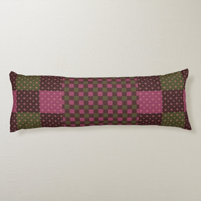 Geometric Ethnic Pattern Body Pillow – Burgundy Re Seitenschläferkissen (Rückseite)