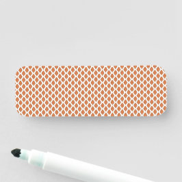 geometrisch orange und weiß namensschild