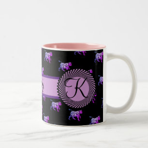 Geometrisch rosa Katze auf schwarzem Hintergrund Zweifarbige Tasse