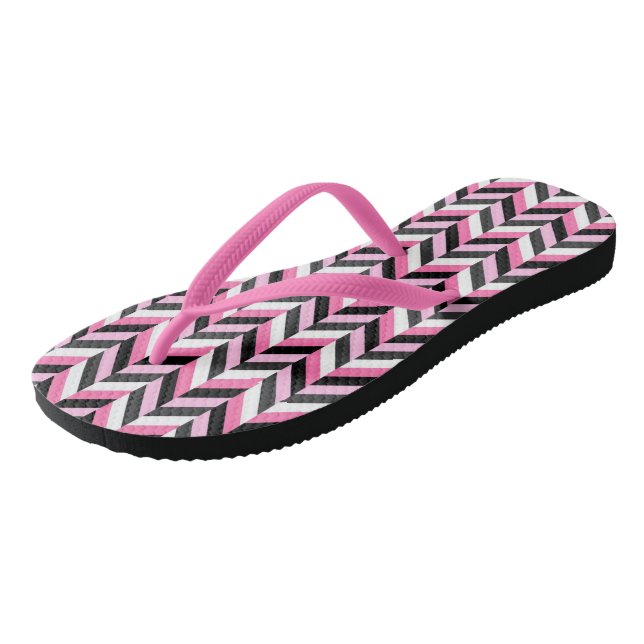 geometrisch rosa, schwarz, grau und weiß 2 flip flops (Schrägansicht)