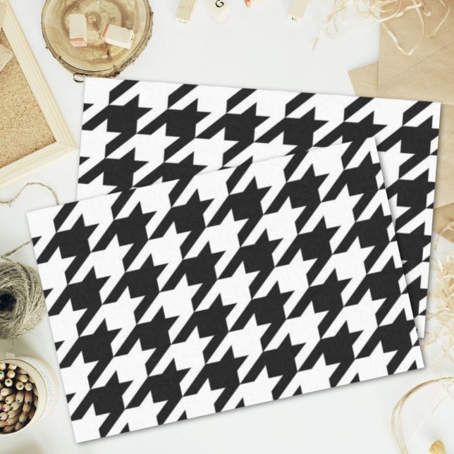geometrisch Schwarz-weißes Hahnentrittmuster Seidenpapier (stylish geometric black white houndstooth pattern tissue paper)