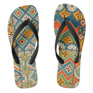 Geometrische farbenfrohe antike ägyptische Grafik Flip Flops