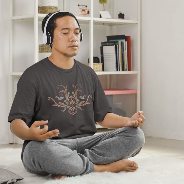 Geometrische Flora der Klasse Damast mit Zweigen T-Shirt (Von Creator hochgeladen)