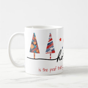 Geometrische Holiday-Bäume mit Witty Subline Kaffeetasse