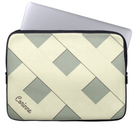Geometrische, pastellgelbe Linien mit Namen Laptopschutzhülle