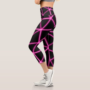 Geometrische schwarze Dreiecke Neon rosa Linien Re Capri Leggings