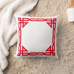 Geometrischer Rahmen mit roter und weißer Decorari Kissen