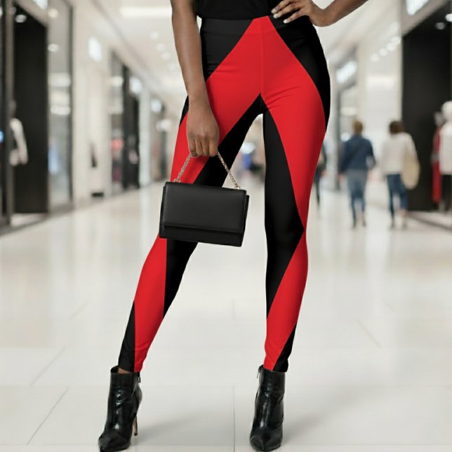 Geometrischer Schwarz-Rot-V-Farbblock mit Schrägst Leggings (Black & Red V Slanted Stripe Geometric Color Block Leggings)