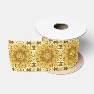 Geometrisches Daisy Muster in Mustard Gold Satinband