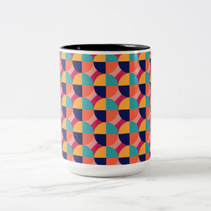 GEOMETRISCHES DESIGN. ZWEIFARBIGE TASSE