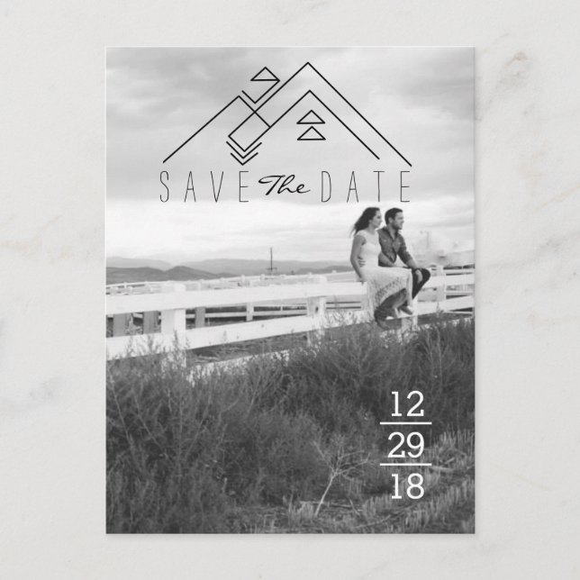 Geometrisches Gebirge | Modern Save the Date Ankündigungspostkarte (Vorderseite)