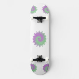 Geometrisches Lila und Grün Skateboard