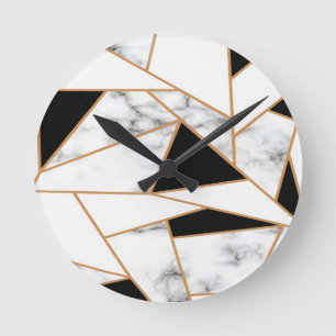 Geometrisches Muster aus weißem Marmor in Gold Runde Wanduhr