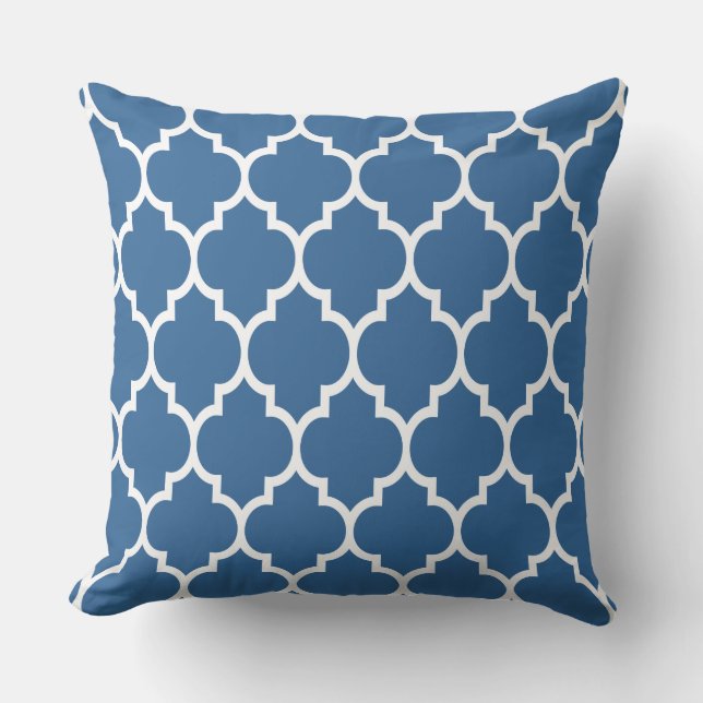Geometrisches Muster für Navy Blue und White Quatr Kissen (Vorderseite)