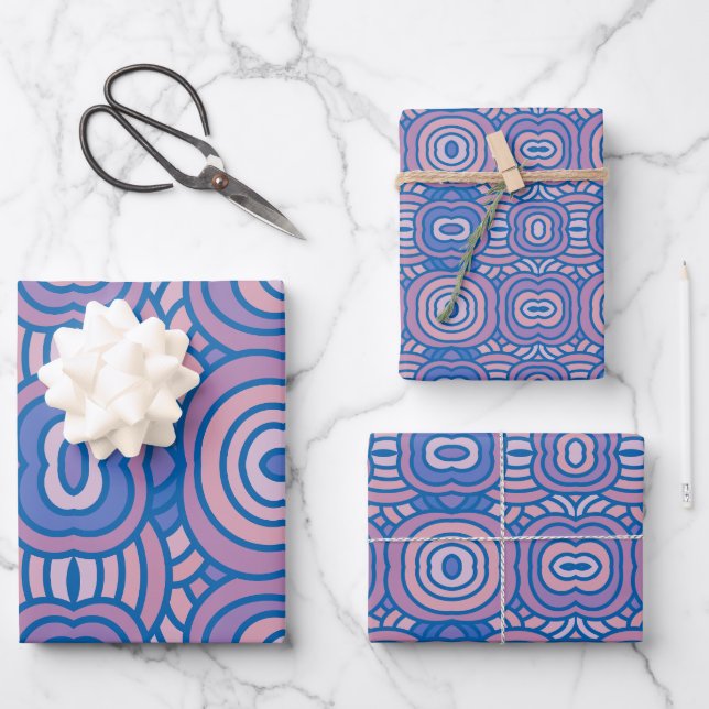 Geometrisches Muster in Blau und Rosa Geschenkpapier Set (Vorderseite)