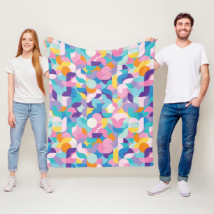 Geometrisches Muster lila und rosa Fleecedecke