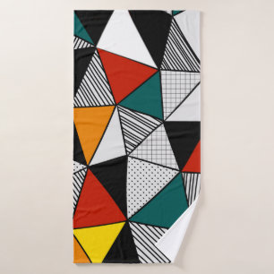 geometrisches Muster mit bunten Dreiecken   Badehandtuch